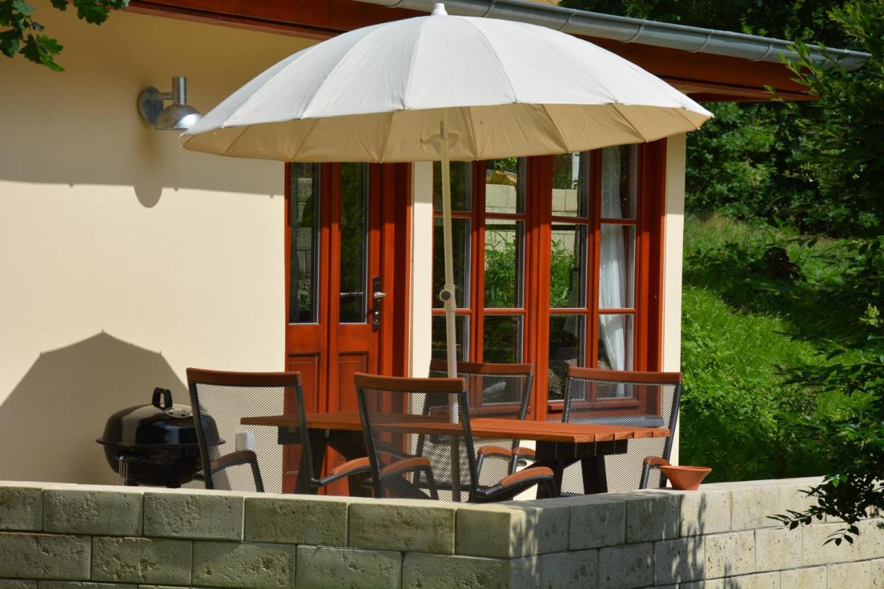 Bungalows Am Waldessaum Bei Hohenzieritz Dış mekan fotoğraf